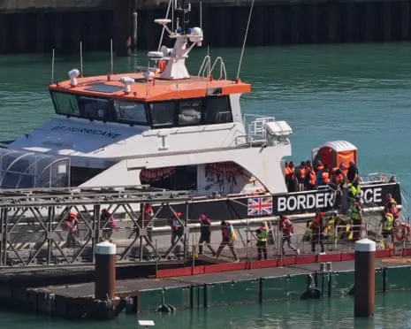 UK Government Affirm ‘One In, One Out’ Deal with France Goes Ahead Despite Legal Injunction